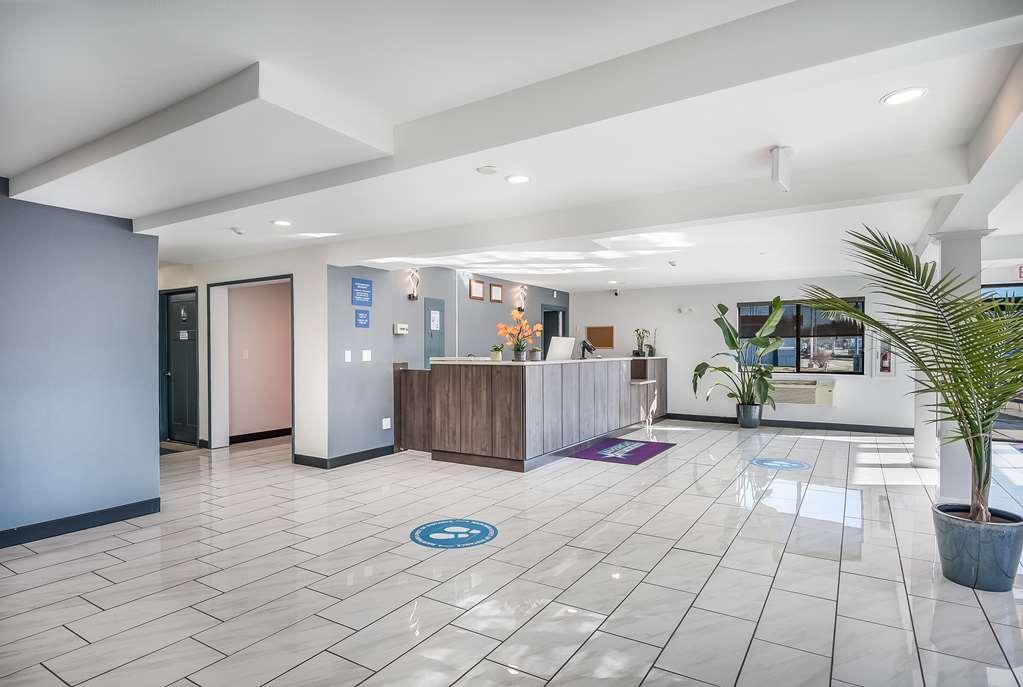 Americas Best Value Inn East Peoria Interior photo