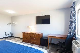 Americas Best Value Inn East Peoria Room photo